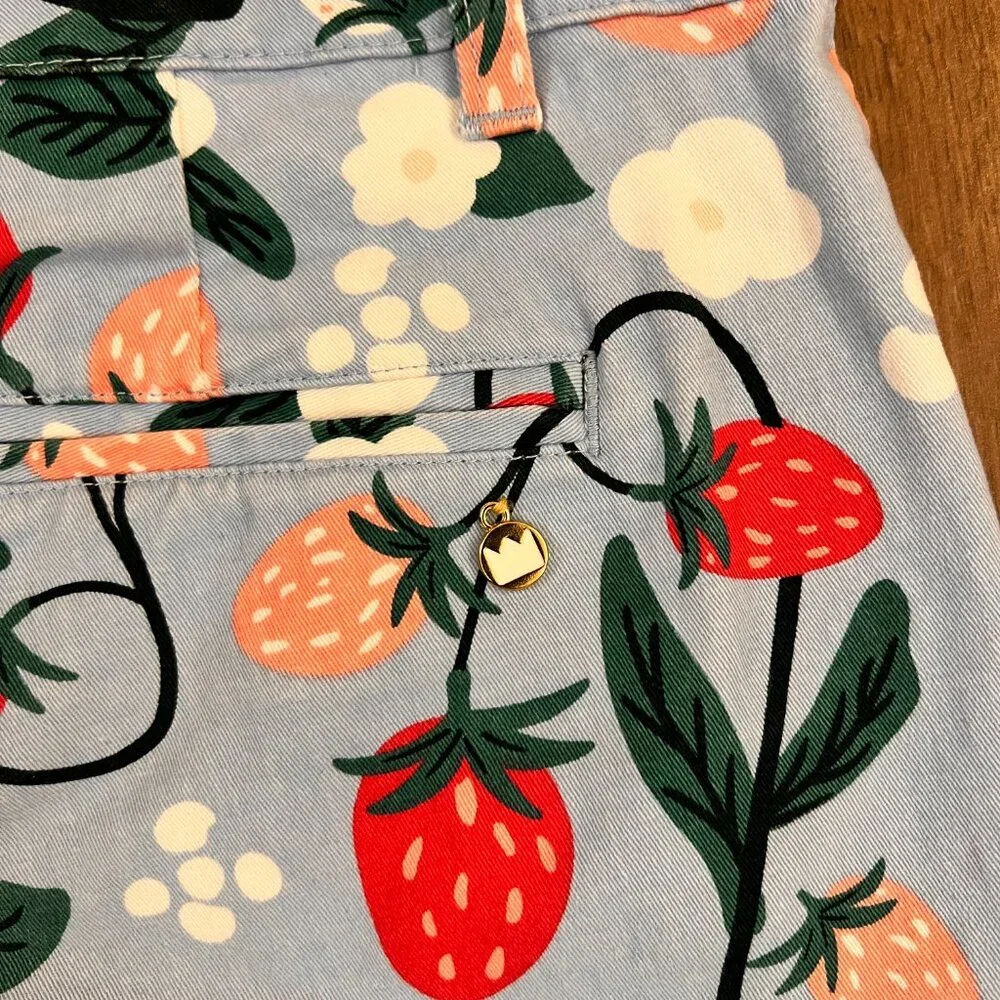 Crown & Ivy Strawberry Scallop Shorts Sz 12